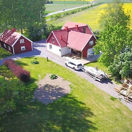 Eget Hus Med Bra Laege Och Toppstandard Linkoping Exterior photo
